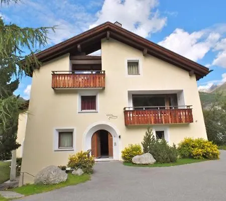 Sur Ovas 8 * La Punt-Chamues-ch